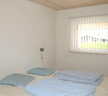 Three-bedroom Holiday In 11 Holiday home Hejls