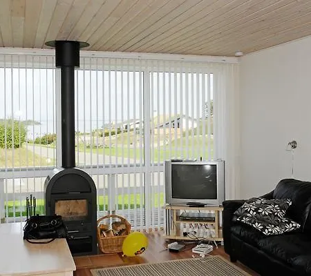 Three-bedroom Holiday In 11 Hejls