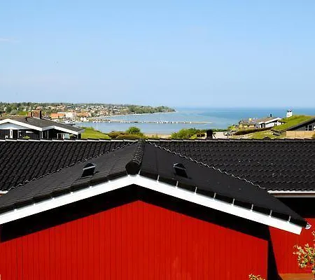Three-bedroom Holiday In 11 Holiday home *